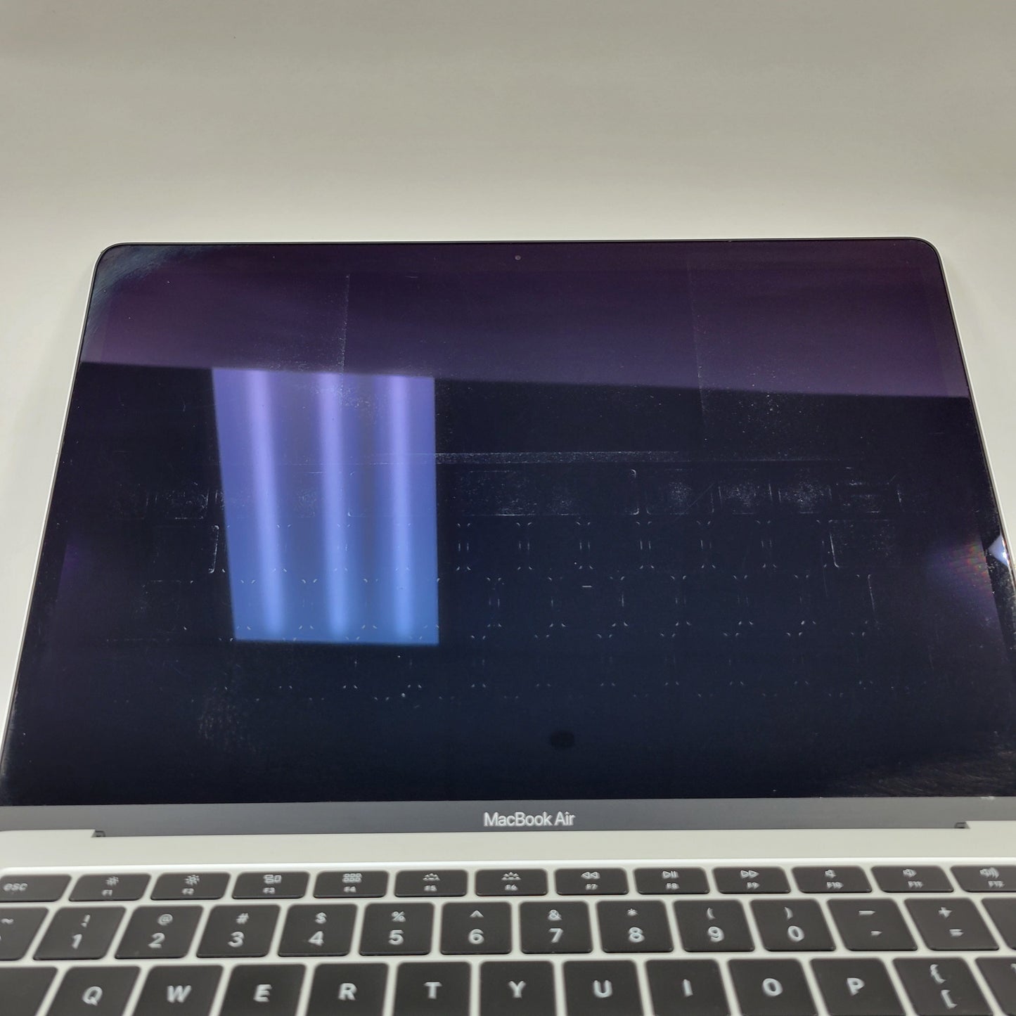 2018 Apple MacBook Air 13.3" i5 1.6GHz 8GB RAM 256GB SSD Silver A1932