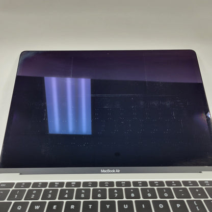 2018 Apple MacBook Air 13.3" i5 1.6GHz 8GB RAM 256GB SSD Silver A1932