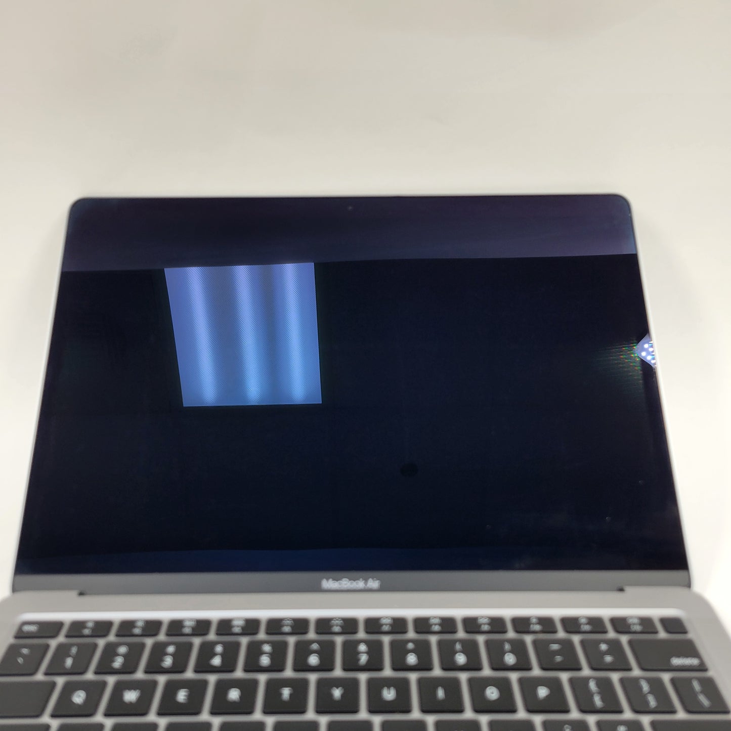 2020 Apple MacBook Air 13.3" i3 1.1GHz 8GB RAM 256GB SSD Space Gray A2179