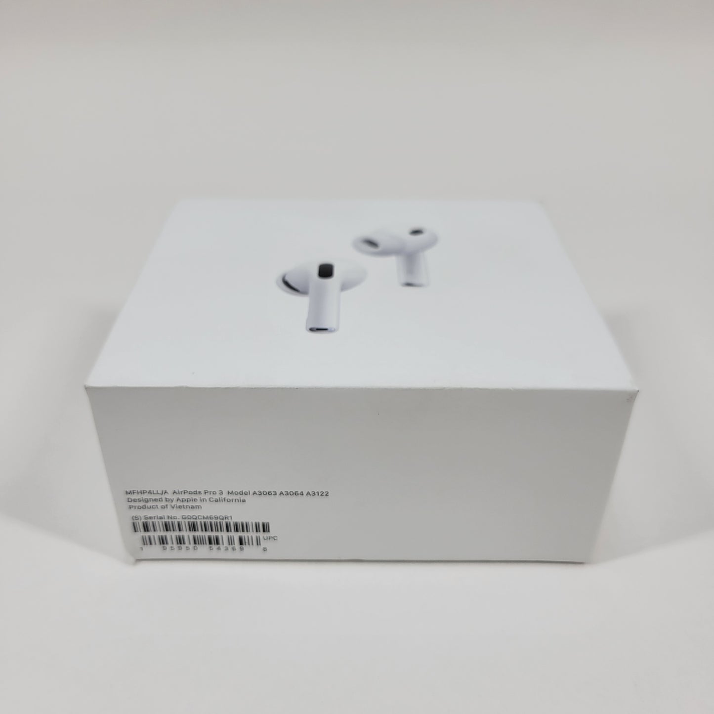 New Apple AirPods Pro 3rd Gen with MagSafe Charging Case A3122 MFHP4LL/A
