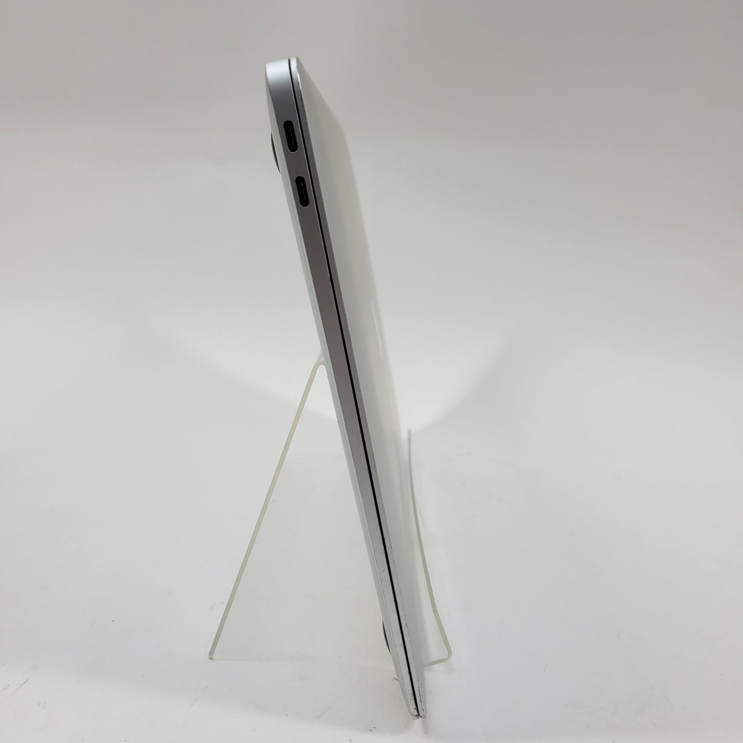 2018 Apple MacBook Air 13.3" i5 1.6GHz 8GB RAM 256GB SSD Silver A1932