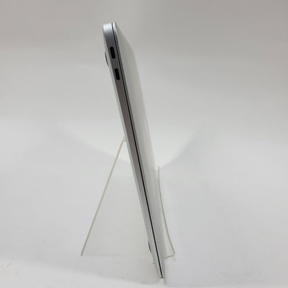 2018 Apple MacBook Air 13.3" i5 1.6GHz 8GB RAM 256GB SSD Silver A1932