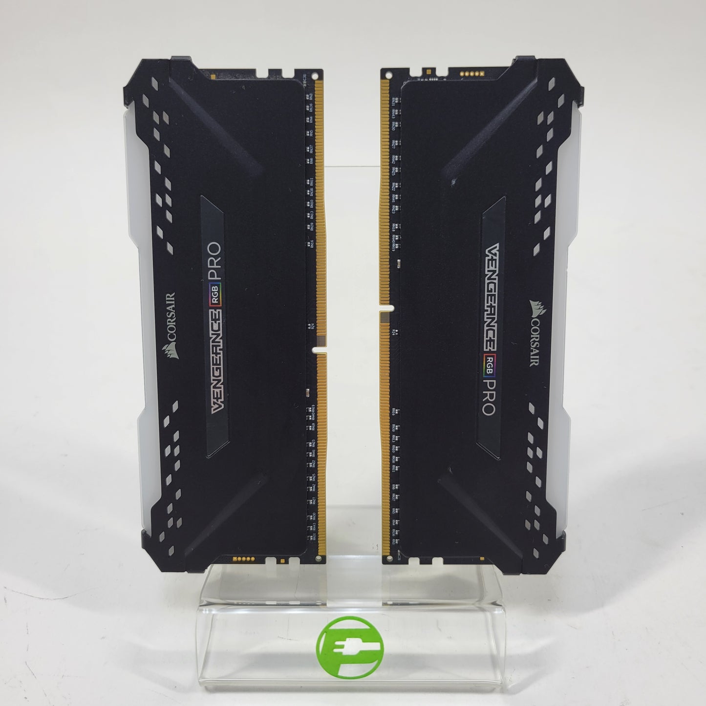 Corsair Vengeance RGB Pro 32GB (2x16GB) RAM DDR4 3200MHz CMW32GX4M2E3200C16