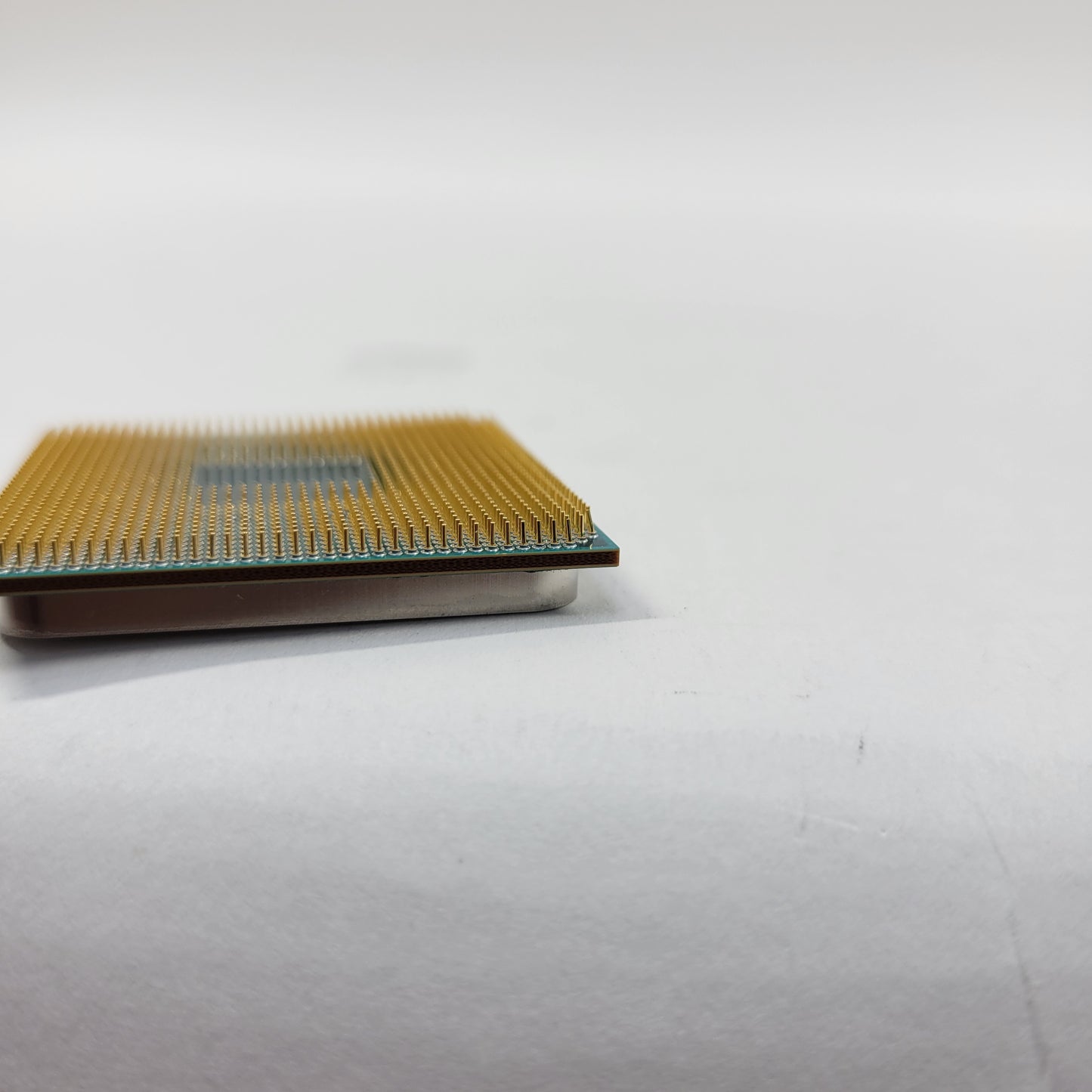 Broken AMD Ryzen 5 5600G 3.90GHz 6 Core 100-000000252 12 Thread AM4 READ