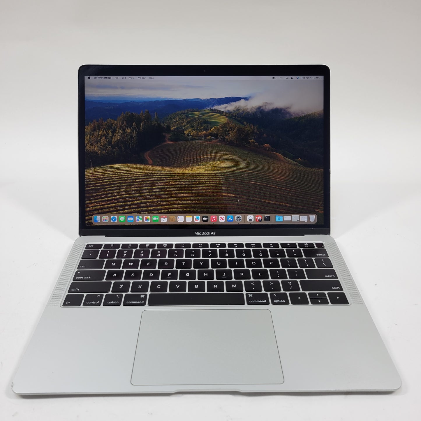 2018 Apple MacBook Air 13.3" i5 1.6GHz 8GB RAM 256GB SSD Silver A1932