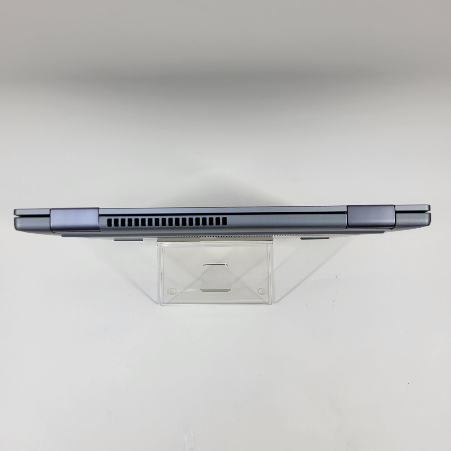 Lenovo IdeaPad 5 2-in-1 83GH0002US 14" Snapdragon X Plus 3.2GHz 16GB RAM 9 SSD