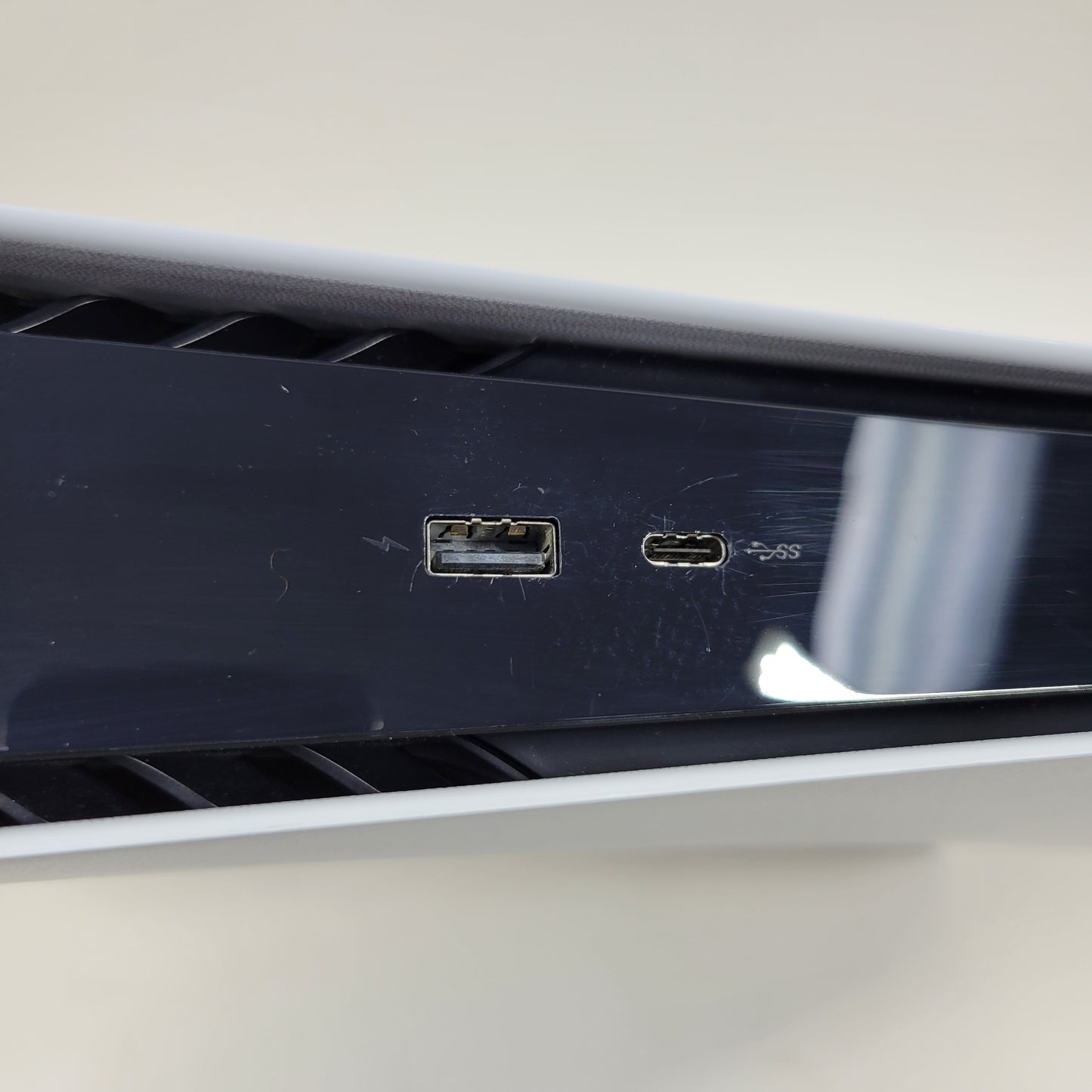 Sony PlayStation 5 Digital PS5 825GB White Console Gaming System CFI-1115B